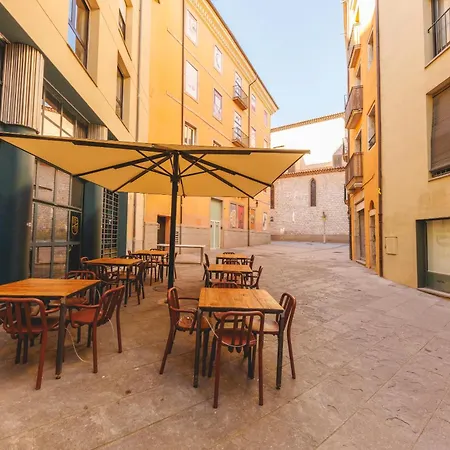 Bravissimo Mercadal, Monthly * Girona